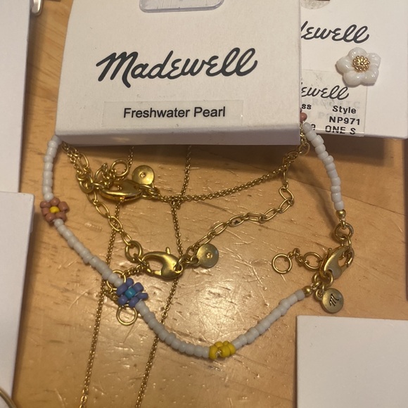 Madewell earring bundle JEWELRY - Picture 4 of 9